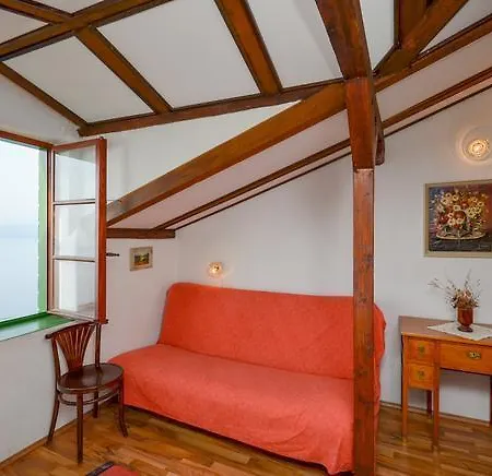 Apartment 11552b *
